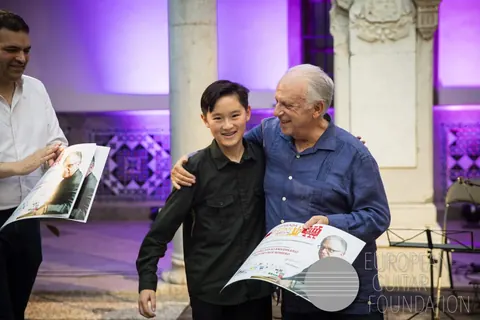 Justin Chen on stage at the Granada Guitar Festival