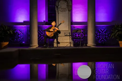 Justin Chen performing at the Granada Guitar Festival